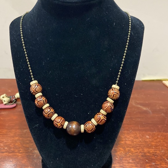 14” handmade necklace with wooden beads Orange and tan - Picture 3 of 3